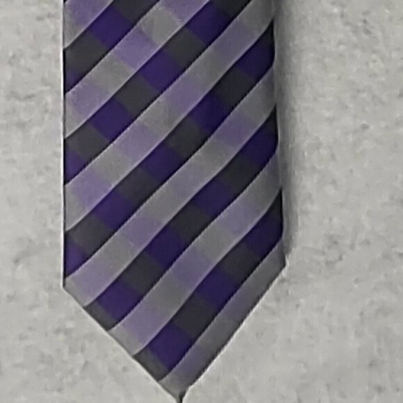 JF J. Ferrar Men's Purple, Gray, Dark Gray Striped 100% Polyester Men’ Neck Tie - Picture 2 of 12